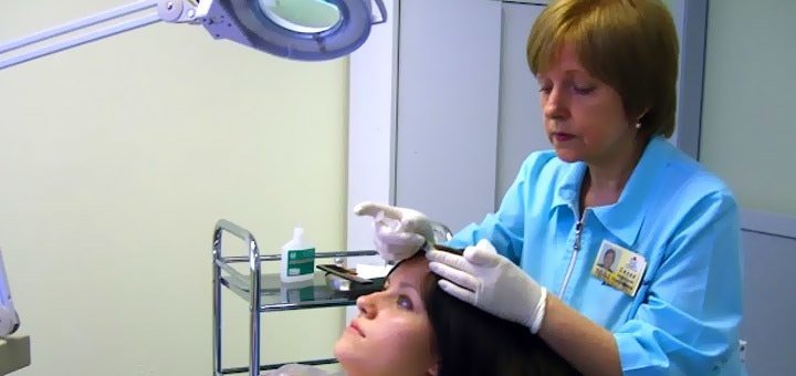 Как называется врач по волосам и доктор который их лечит